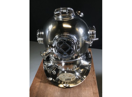 Fantastic Chrome, Brass & Copper U.S. NAVY MORSE Style Diving Helmet - Full Size -  VERY COOL PIECE