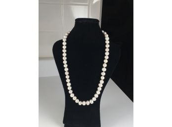 Fabulous Freshwater Pearl Necklace With Sterling Silver Clasp - Very Pretty Piece - Classic Style !