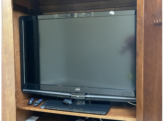 A 40' JVC Flat Screen TV