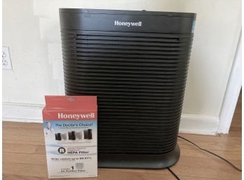 Newer Honeywell Room Air Purifier