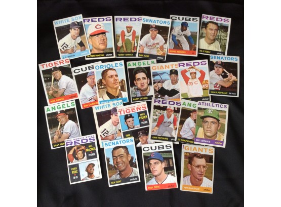 Lot Of 25 Different 1964 Topps Baseball Cards