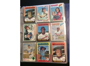 Binder With More Than 140 1970s Topps Baseball Cards