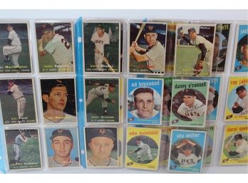 1957/1959 NY & SF Giants Topps Baseball Cards - Last Year For NY Giants In Baseball Cards (29)