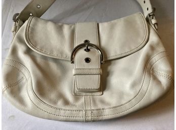 White Coach Bag Leather And In Great Condition