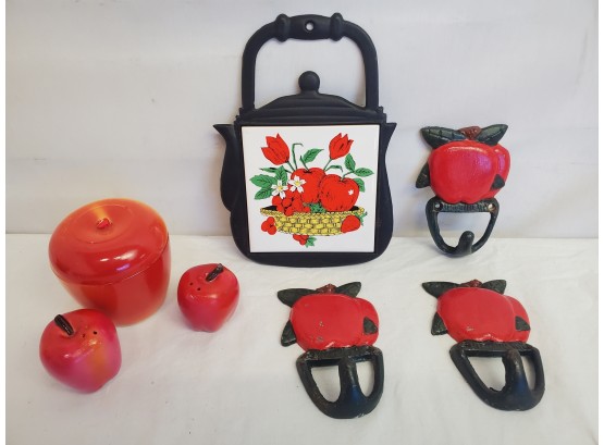 Cute Apple Themed Kitchen & Dining Accessories