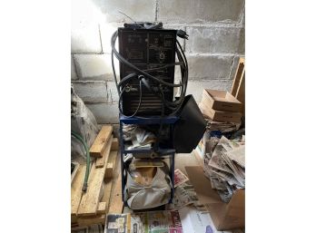Cricket Xl 115 Volt Mig Welder With Very Little Hours Of Use
