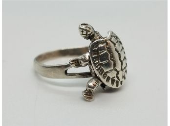 Cute Little Vintage Size 7 Sterling Silver Turtle Ring