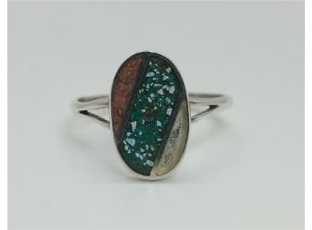 Vintage Sterling Silver Size 8 Ring With Turquoise Chips