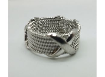 Heavy Vintage Size 8 1/2 Sterling Silver Rope Style Ring With 3 X's Around It
