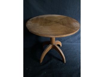 Circle Top Side Table With 4 Triangle Design On Top