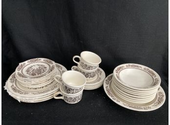 Royal China By Jeannette Sussex Dinnerware Set