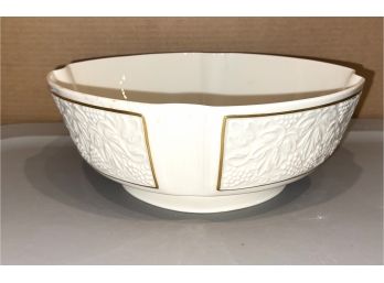 1970's Lenox Bordeaux Collection White And Gold Bowl