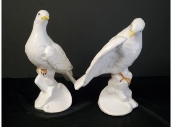 Pair Of Lovely Vintage Bassano Italy White Porcelain Dove Figurines