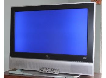 Vizio LCD LCD 32' Television With Remote