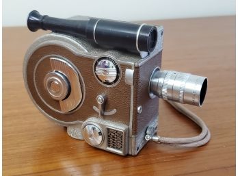 Vintage Revere 8 Model Seventy Movie Camera