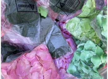 Mixed Silk Rose Petal Bags And Leaves - 28 Bags In Total! SS