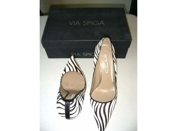 Pair Of  Via Spiga High Heels, Amanda White Tiger (Zebra), Size 8.5M