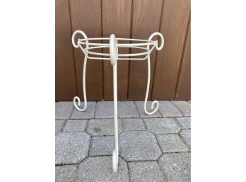 Cream Colored Metal Plant Stand