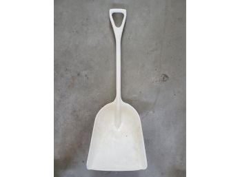 Remco White Heavy Duty Plastic Shovel