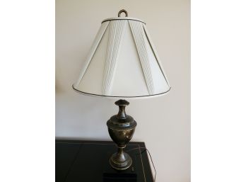 Large Urn-Shaped Traditional Table Lamp - Works!