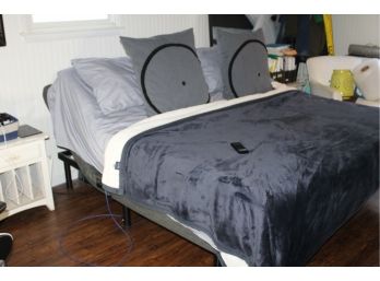 King Size Adjustable Comfort Bed Base Frame With Wireless Remote & USB Outlets On Side