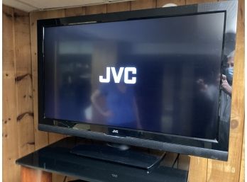 32' JVC TV. Model JLC37BC3000