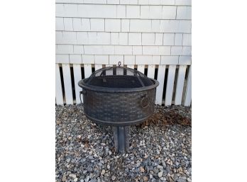 Metal Firepit With Screen