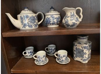 Complete Blue And White Crackle Tea Set
