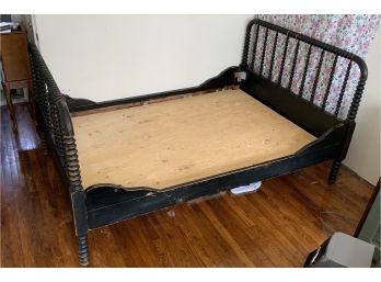 Antique Jenny Lind Spool Bed