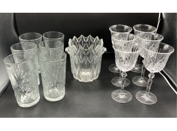 6 Wine Glasses, 6 16 Oz.  Glasses & Ice Bucket Lot