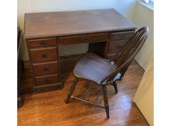 VintageDesk & Chair