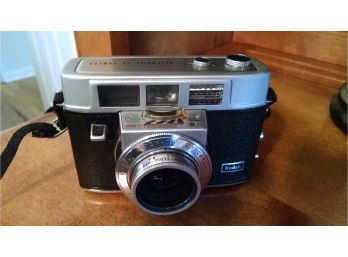 Vintage Camera  Kodak - 35mm Automatic W/holder