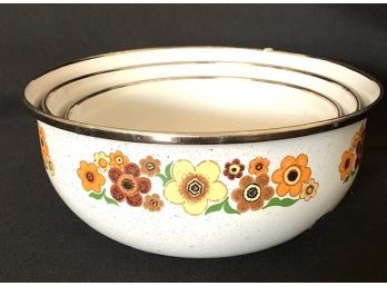 Vintage MCM Enamel Nesting Bowls With Groovy Flower Design