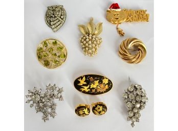 8 Vintage Broaches & Pins, 1 With Matching Clip-on Earrings Jewelry