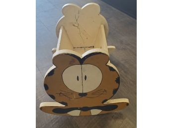 Garfield The Lovable Cartoon Cat Rocking Dolls Hand Crafted & Painted Wood Cradle
