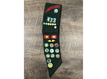 Girl Scouts Of America Cadette Junior Sash From Connecticut Trails 473 With Patches, Stars, & Pins