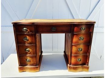 Mahogany And Leather Top Eight Drawer Kneehole Desk