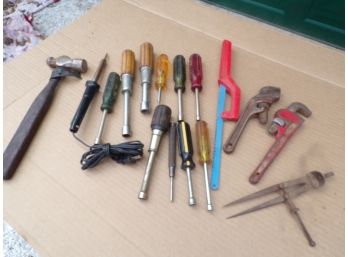 16 Piece Lot Of Tools