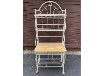 Vintage Style Bakers Rack For Your Garden!
