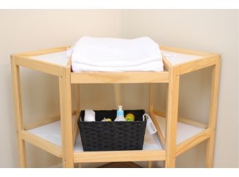Badgar Changing Table With Shelving