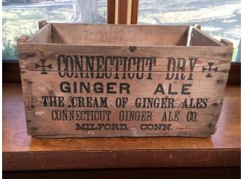 Antique CONNECTICUT DRY Ginger Ale Crate - Milford CT. 1910 - 1920 - Local Interest -  Fair Condition
