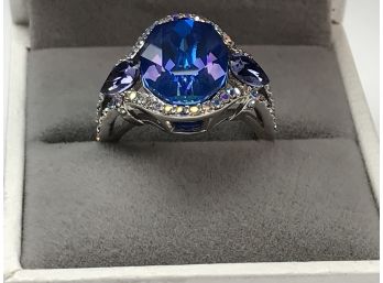 Unusual Sterling Silver / 925 Ring With London Blue Topaz & Iridescent Stones - Very Pretty Piece
