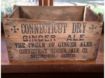 Beautiful Antique CONNECTICUT DRY Ginger Ale Crate - Milford CT. 1910 - 1920 - Local Interest - GREAT PIECE !