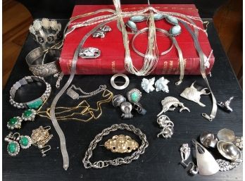 HUGE Lot Of Vintage / Antique ALL STERLING SILVER Jewelry - Some Beautiful Old Pieces  - Some With Stones