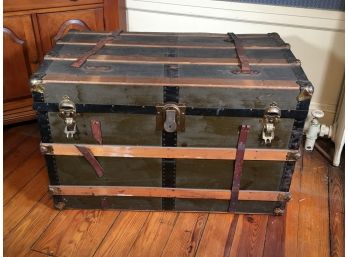 Antique Green Travel Trunk - Over 100 Years Old - 1928 Bridgeport Post Inside - Original Top Tray & Key !