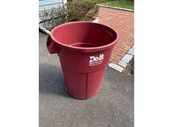 DO IT RED 32 Gallon Trash Container