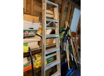 Rarely Used Handtruck/ Converts To Dolly & Metal Ladder