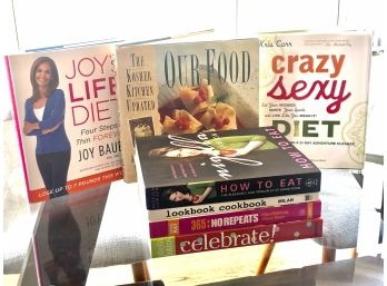 Lot Of 7 Table Top Celebrity And Diet Cookbooks Hard And Softcovers