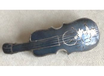 STERLING PIN/PENDANT  In The Shape Of A VIOLIN, Likely Siam