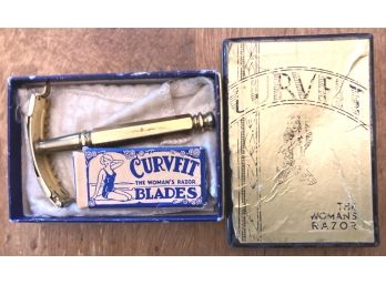 Vintage 'CURVETT' Woman's Razor, Original Box, Pouch 7 Blades
